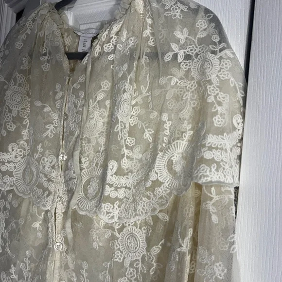 House of Harlow 1960 Cream Lace Overlay Blouse - Picture 8 of 14